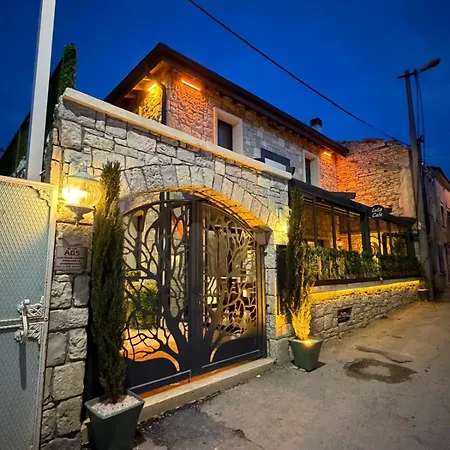 Luta Урла